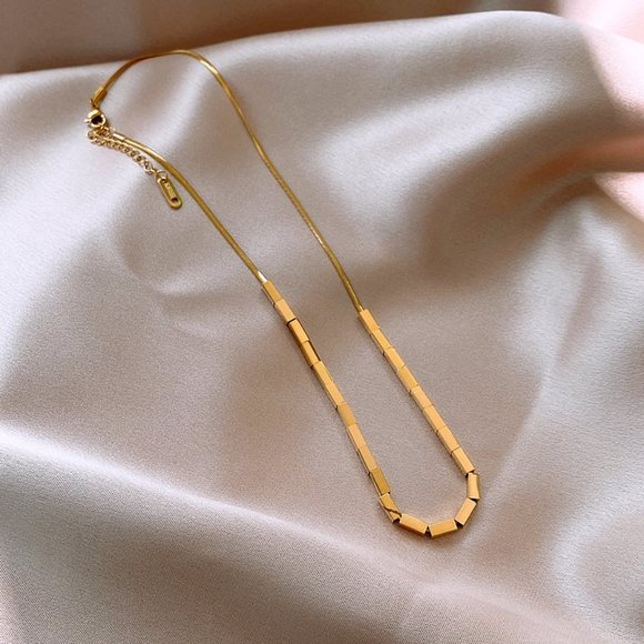 GOLICC Small Gold Brick Necklace - Picture 6 of 13